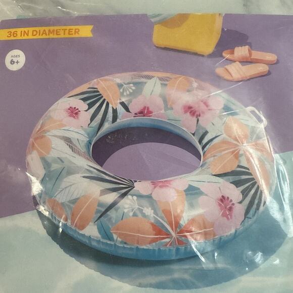 Sun Squad Inflatable Swim‎ Tube with Handles 36” Diameter New Summer Pool Relax - Picture 2 of 4